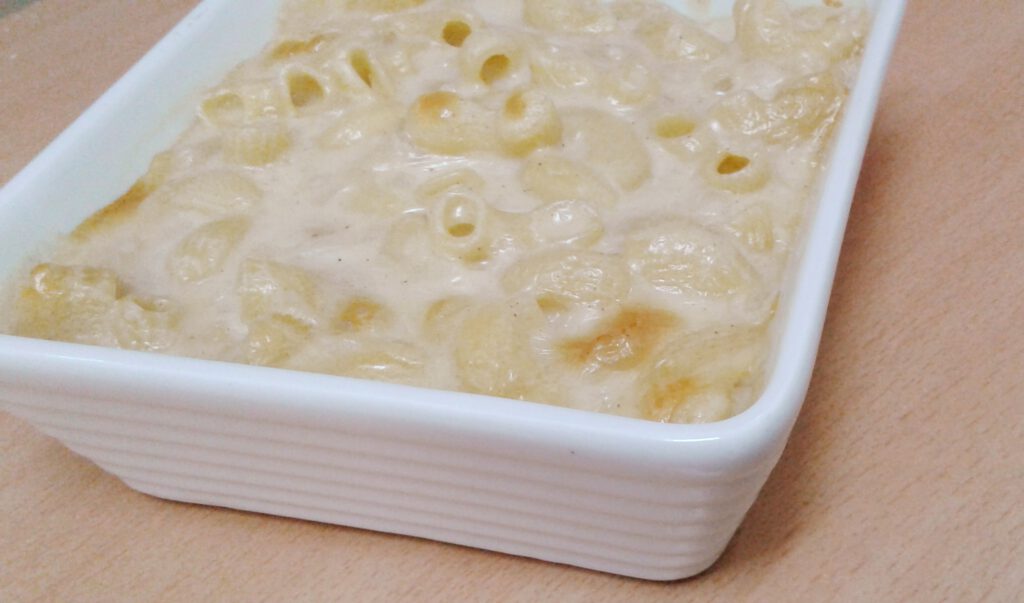 TRADITIONAL MACARONI AND CHEESE