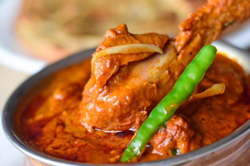 MADRAS STYLE QUICK AND EASY CHICKEN CURRY